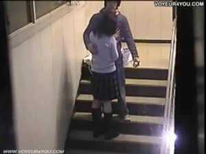 [無修正JK学校セックス盗撮]放課後の階段で乳繰り合う制服少女カップルが感情に任せて中出し姦